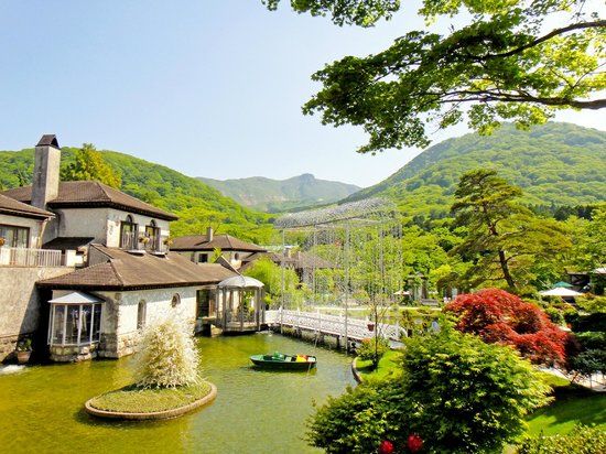 Hakone Glass Nomori Museum